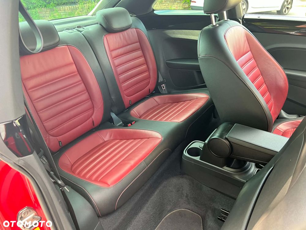 Volkswagen Beetle 2.0 TDI DSG DPF Sport - 11