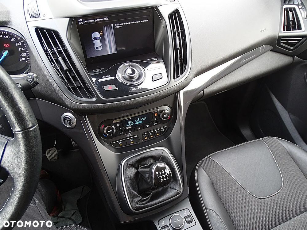 Ford Kuga 1.5 EcoBoost 2x4 Individual - 35