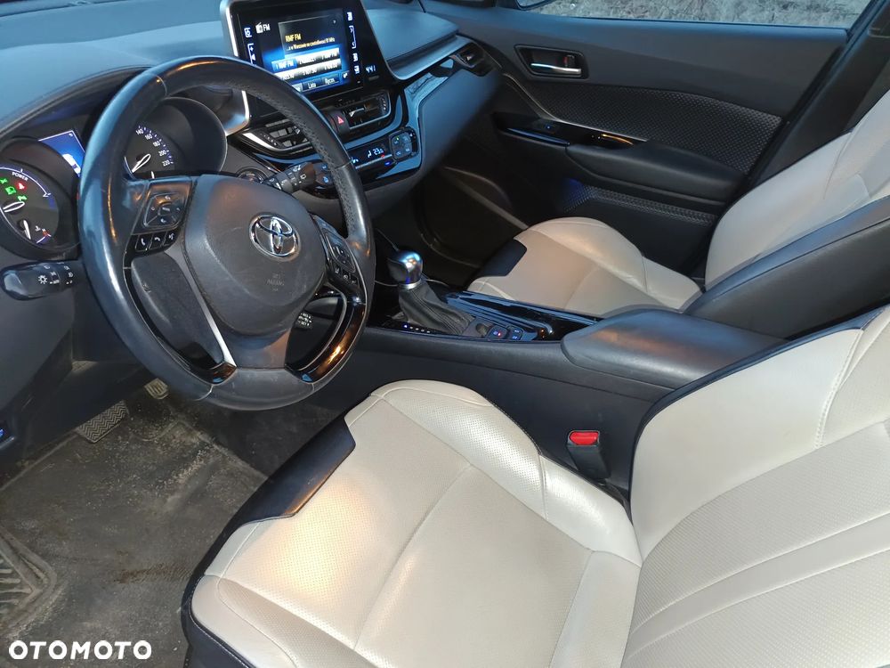 Toyota C-HR 1.8 Hybrid Selection - 2