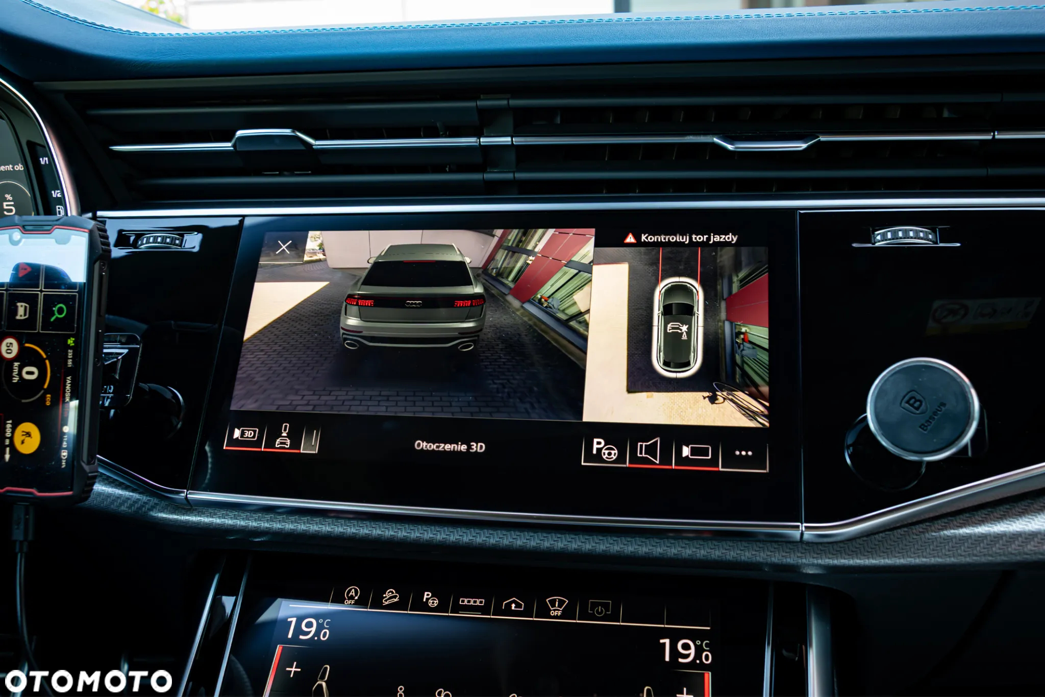 Audi RS Q8 - 22