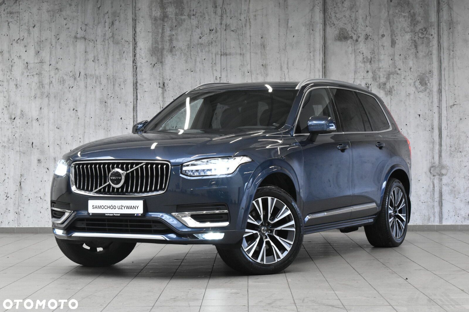 Volvo XC 90 - 1