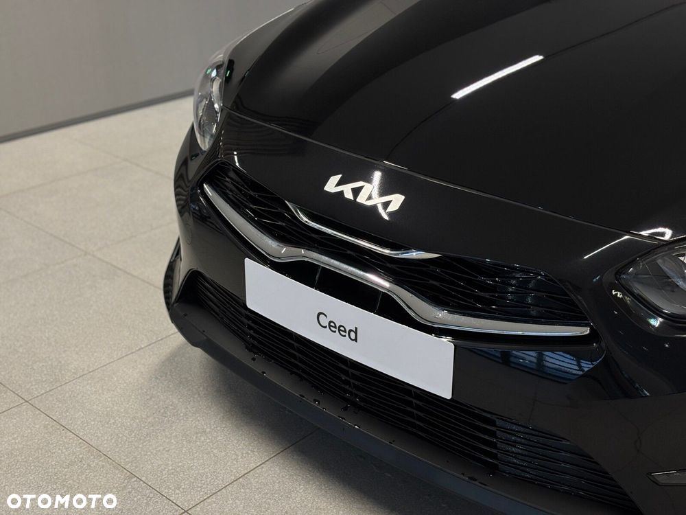 Kia Ceed - 15