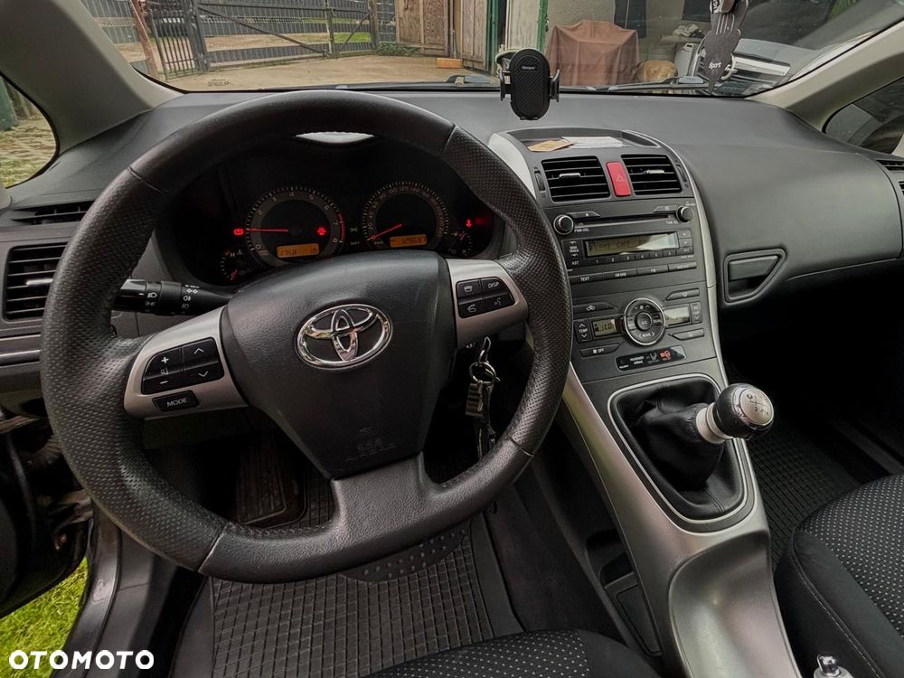 Toyota Auris 1.6 Valvematic Edition - 6