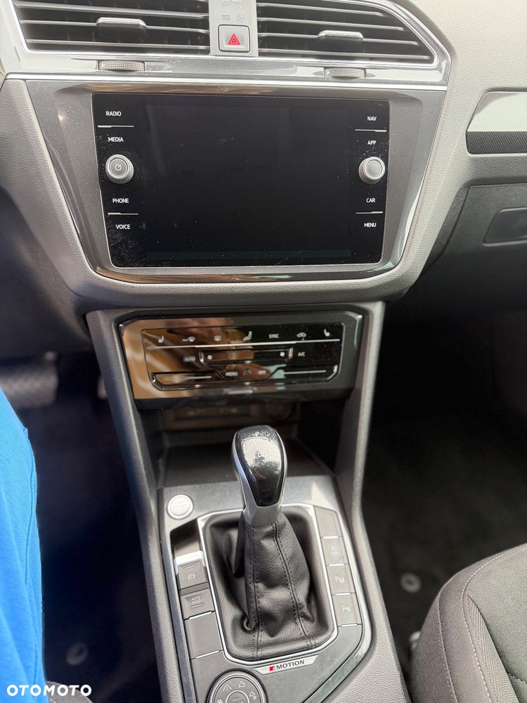 Volkswagen Tiguan 2.0 TDI SCR 4Mot Elegance DSG - 8