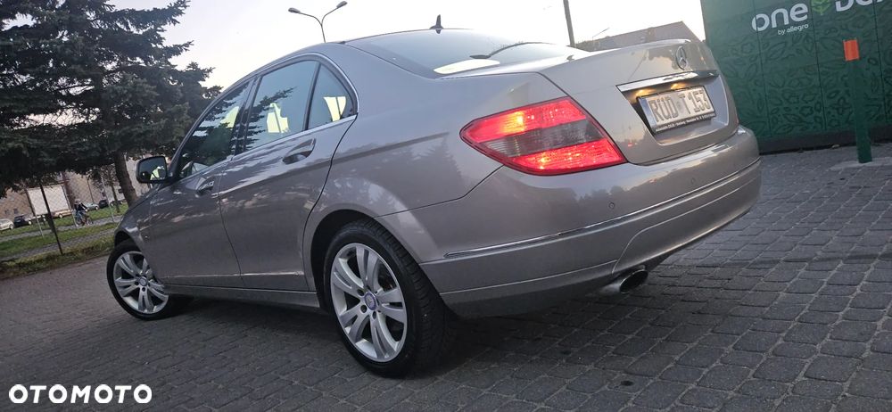 Mercedes-Benz Klasa C ver-180-blueefficiency-7g--tronic-avantgarde - 13