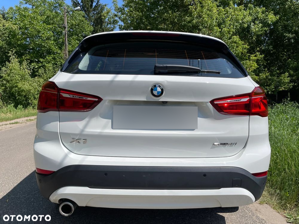 BMW X1 sDrive18i - 6