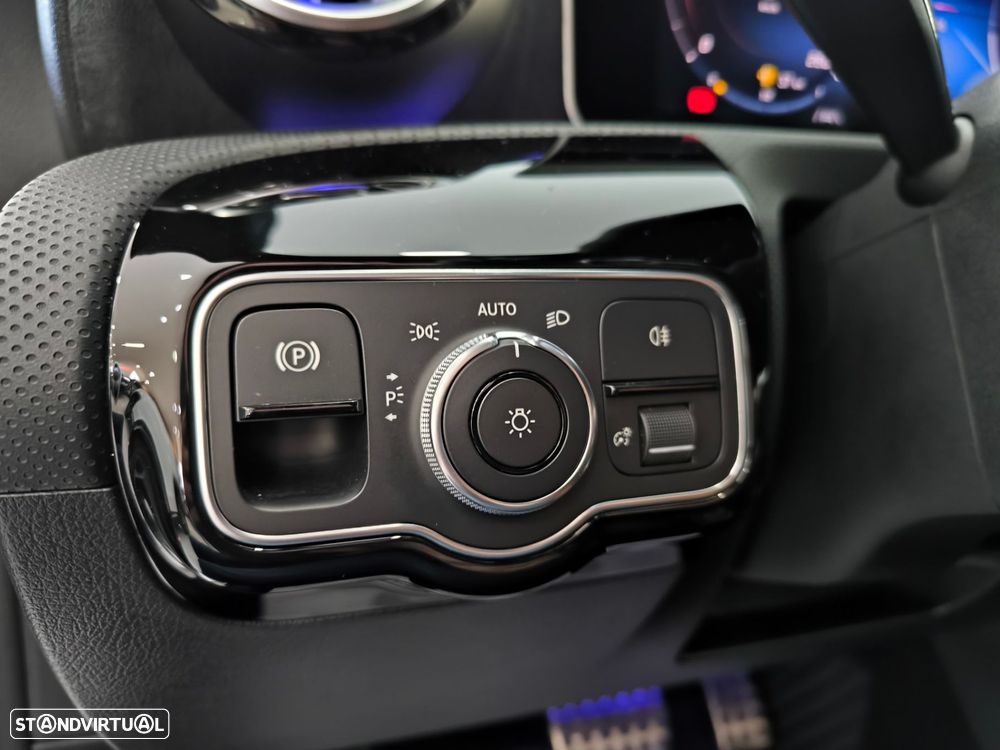 Mercedes-Benz CLA 180 d 7G-DCT AMG Line - 22