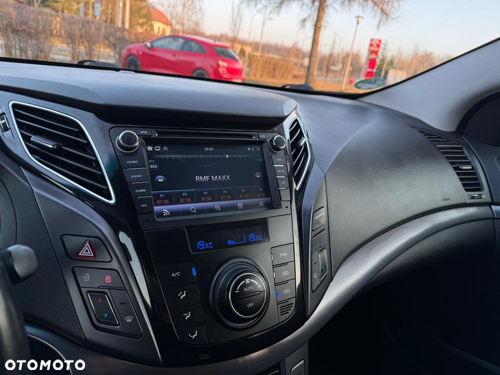 Hyundai i40 1.6 GDI Comfort + - 37