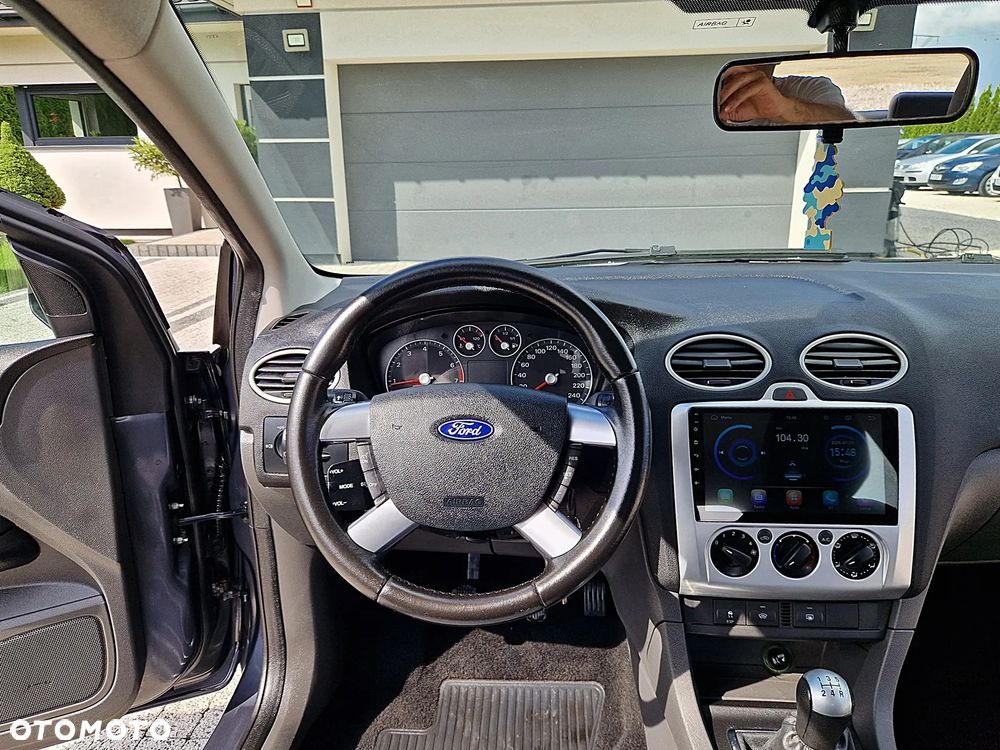 Ford Focus 1.6 16V Ambiente - 7