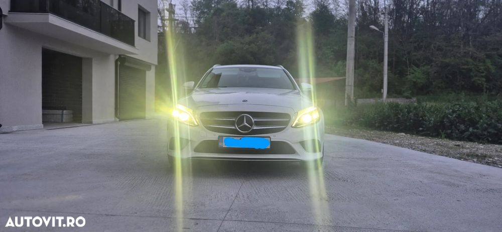 Mercedes-Benz C - 32
