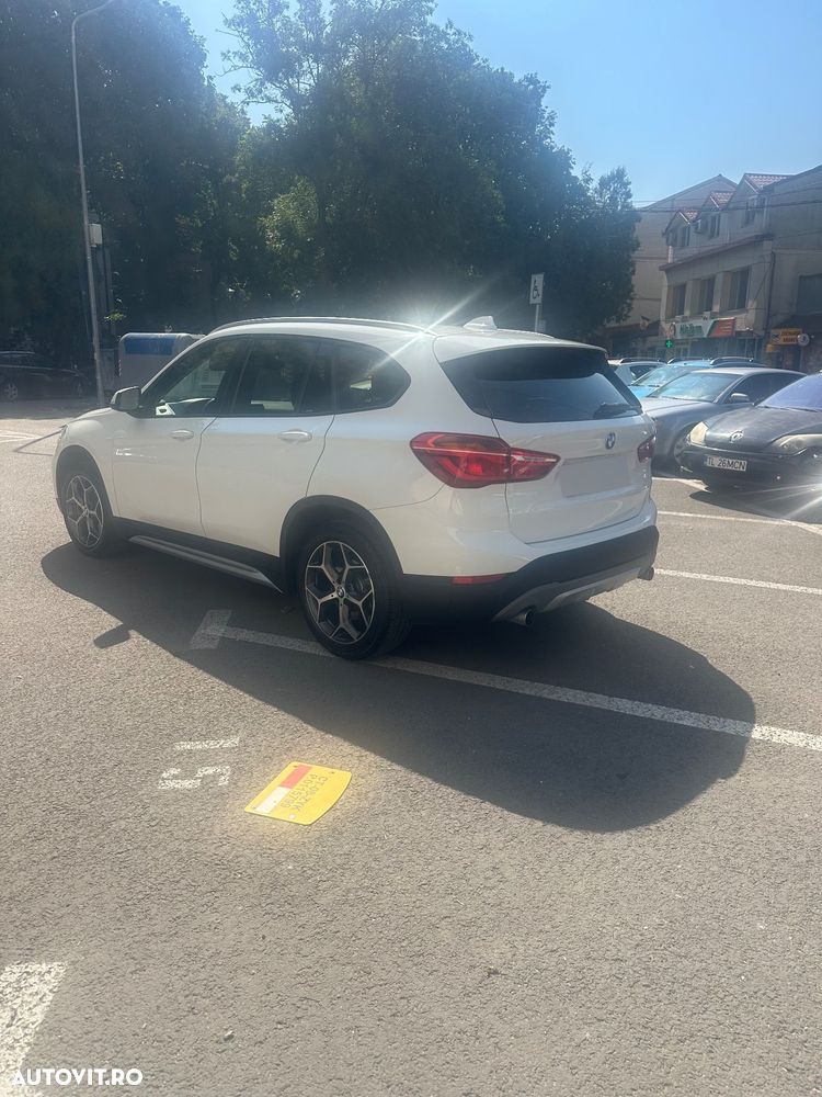 BMW X1 xDrive20d Aut. Sport Line - 4