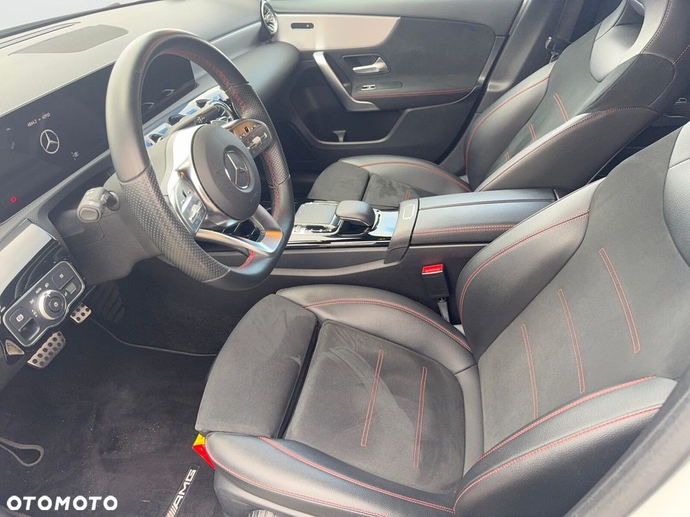 Mercedes-Benz Klasa A 220 4-Matic AMG Line 7G-DCT - 10