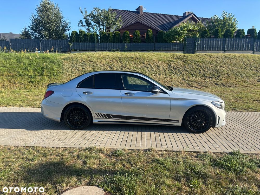 Mercedes-Benz Klasa C 300 9G-TRONIC - 8