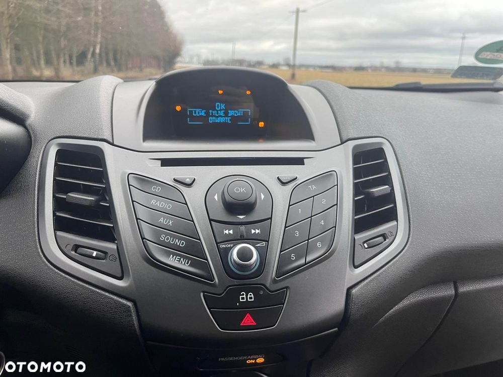 Ford Fiesta - 11