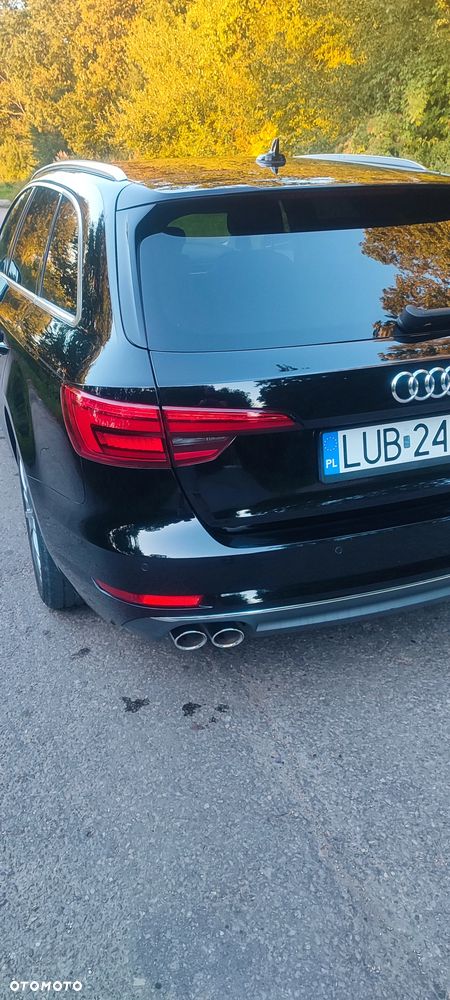 Audi A4 Avant 2.0 TDI Quattro Design S tronic - 5