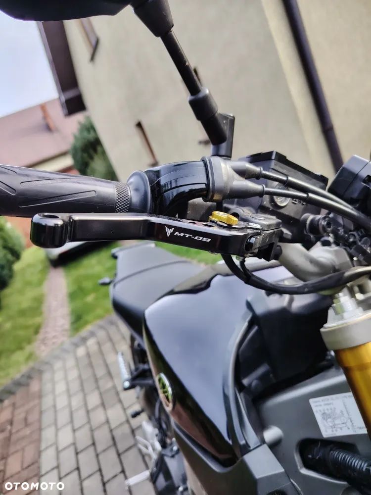 Yamaha MT - 17