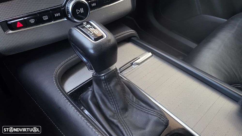 Volvo XC 90 2.0 D4 Inscription - 40