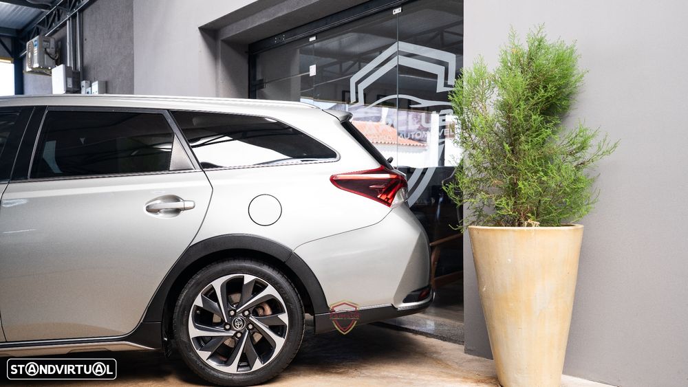Toyota Auris Touring Sports 1.8 HSD Comfort+Navi - 11