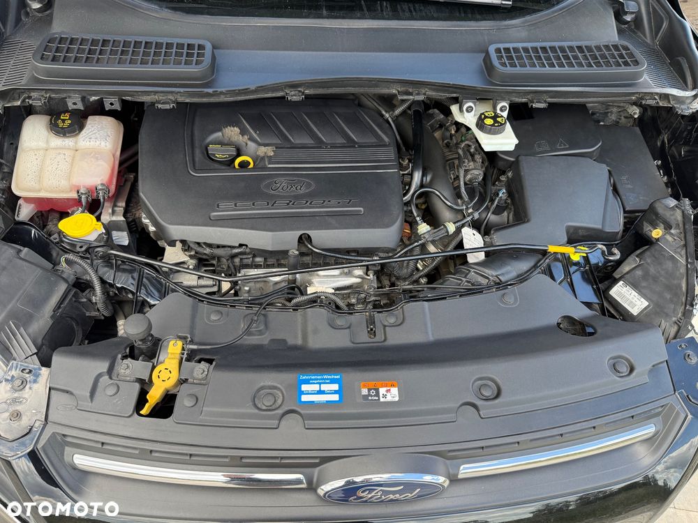 Ford Kuga 1.5 EcoBoost 2x4 Titanium - 14