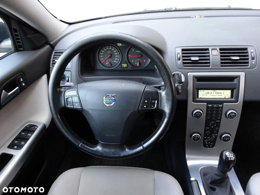 Volvo V50 2.0D DPF Momentum - 18