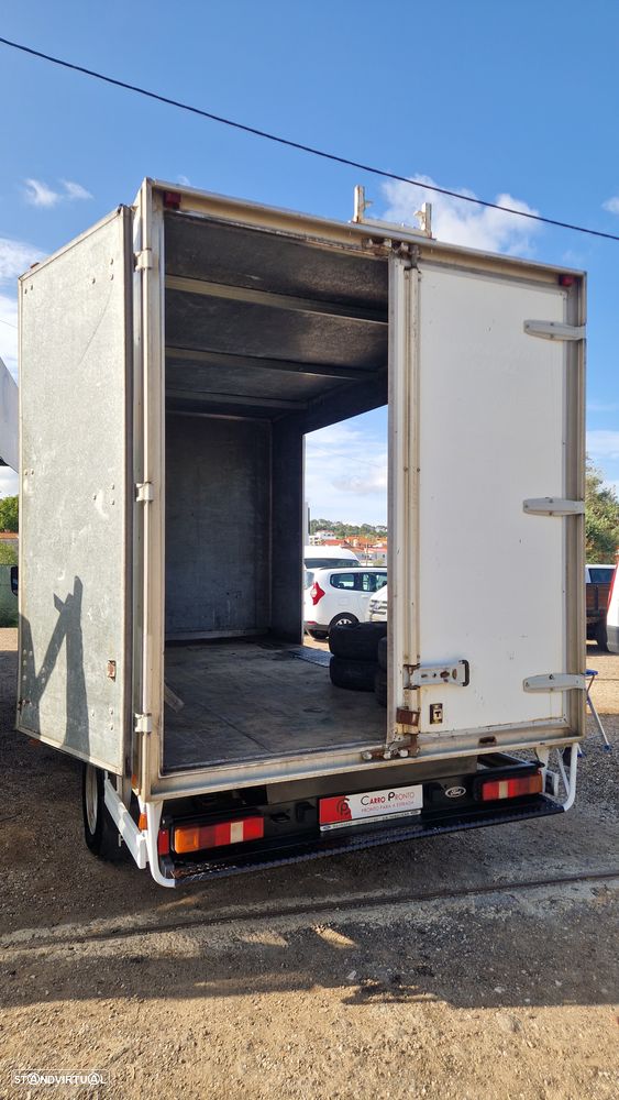 Ford Transit 2.4 TDCI - 19