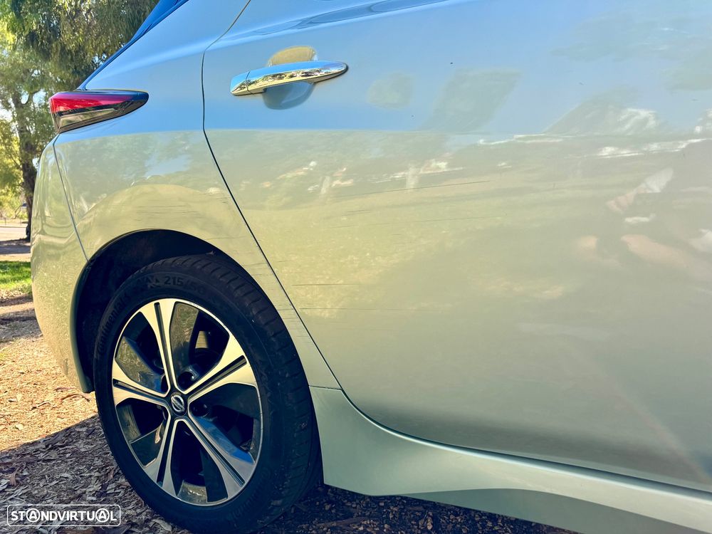 Nissan Leaf N-Connecta Two Tone - 13