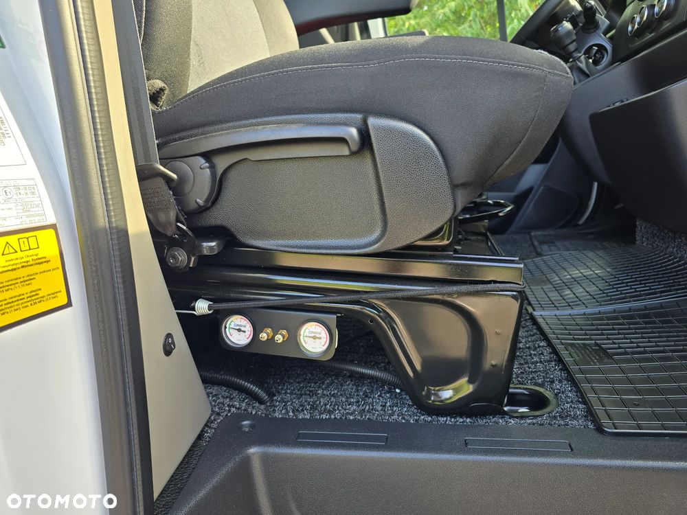 Renault Master 10 EP 2.3 ,2023r ,SALON POLSKA, PODWÓJNE SPANIE ,Burto Firana, poduszki, fotel pneumatyczny, gotowy do pracy, Android-Auto - 6