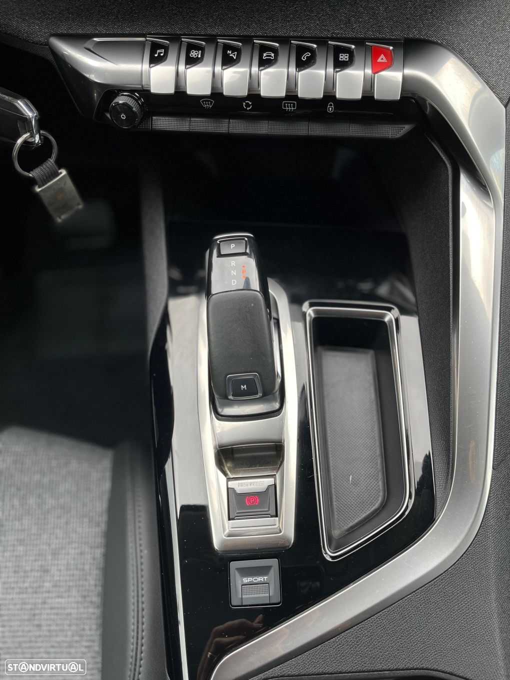 Peugeot 3008 1.5 BlueHDi Allure EAT8 - 38