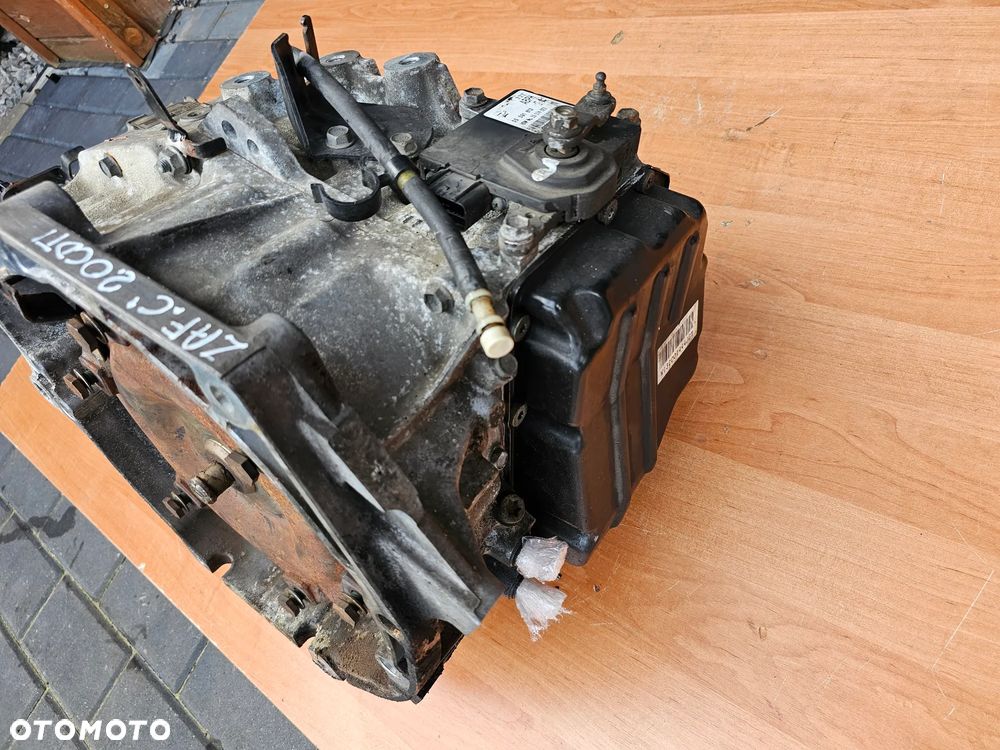 SKRZYNIA BIEGÓW AUTOMAT KONWERTER AF40 USZKODZONA OPEL ZAFIRA C 2.0 CDTI 55583239 - 4