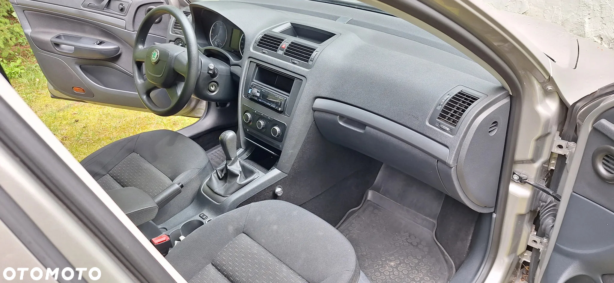 Skoda Octavia 1.6 Tour - 6