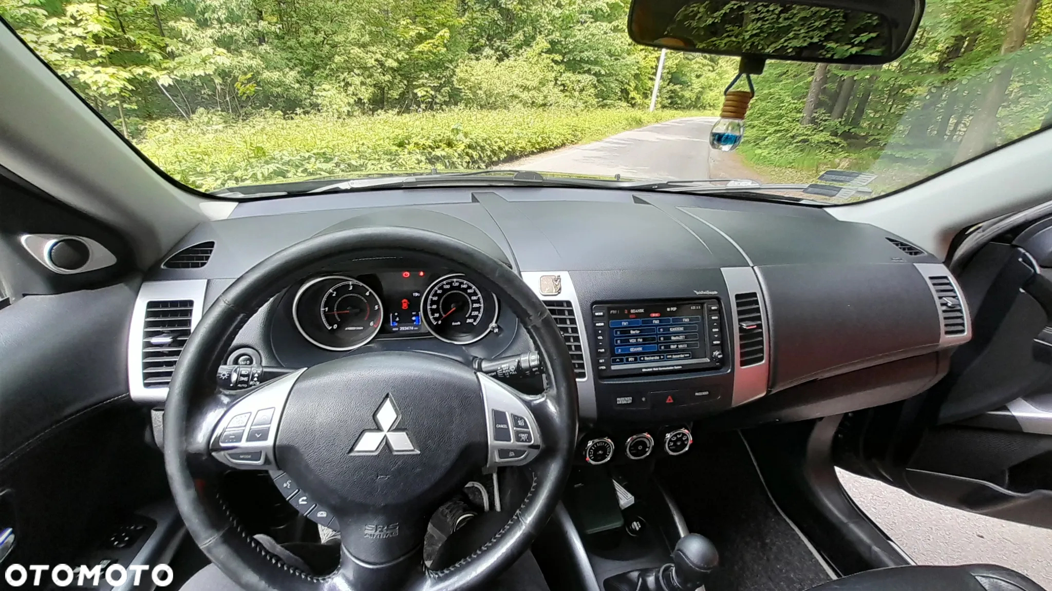 Mitsubishi Outlander - 19