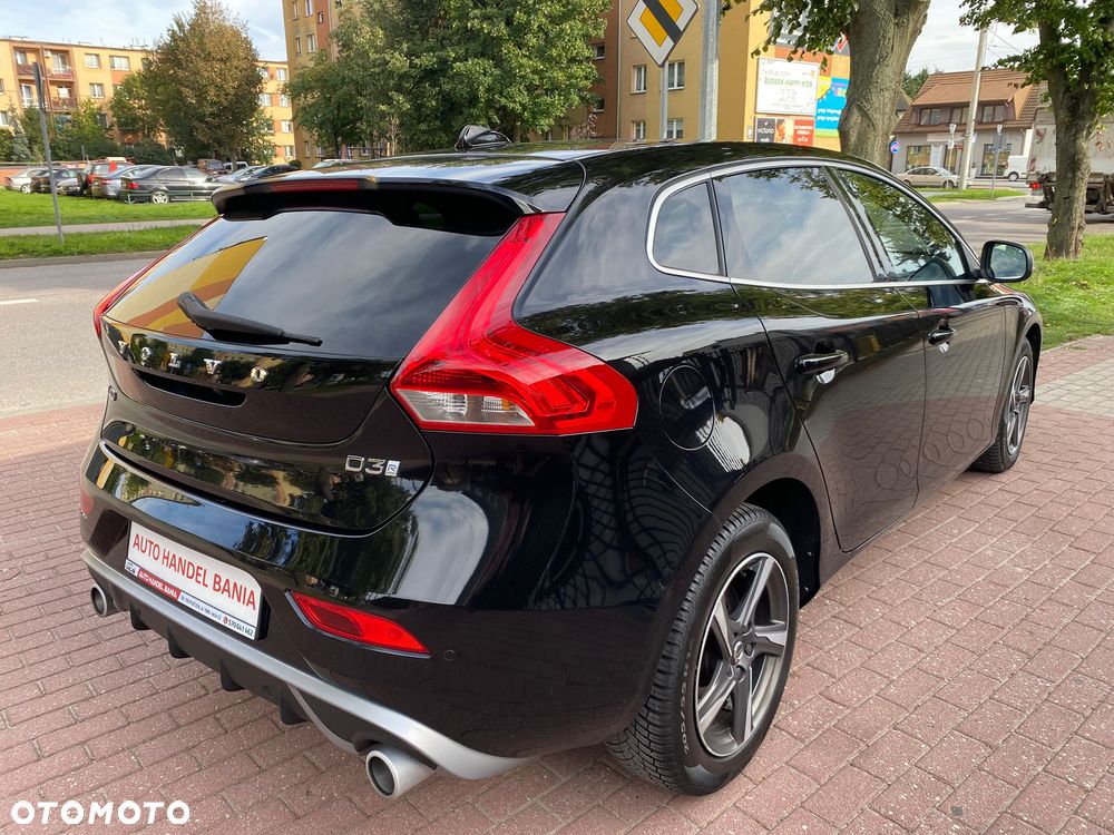 Volvo V40 D3 Geartronic RDesign - 21