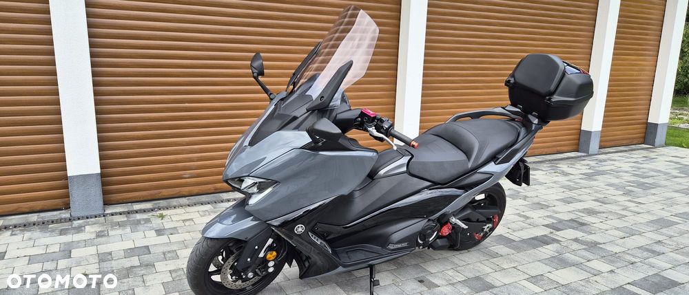 Yamaha Tmax - 17