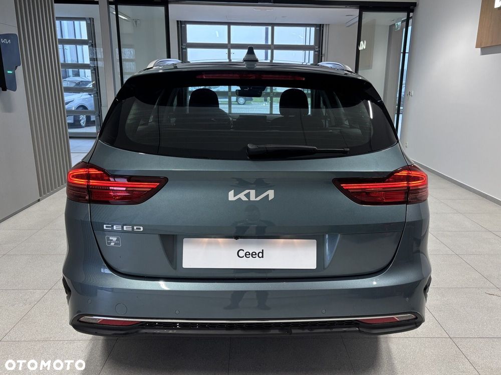 Kia Ceed - 5