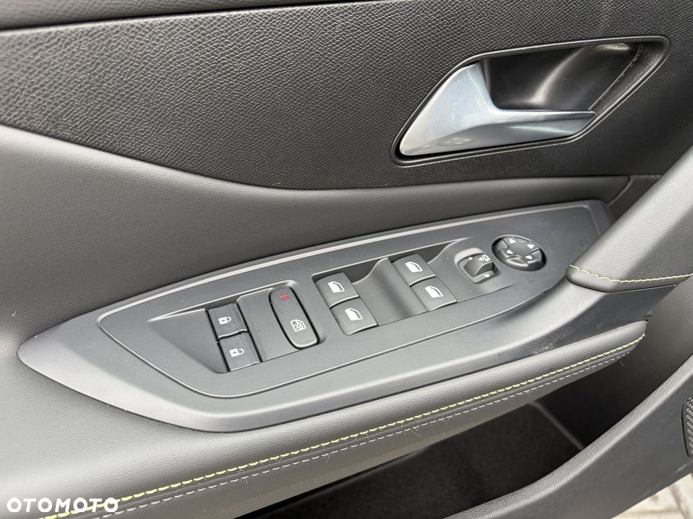 Peugeot 308 - 11