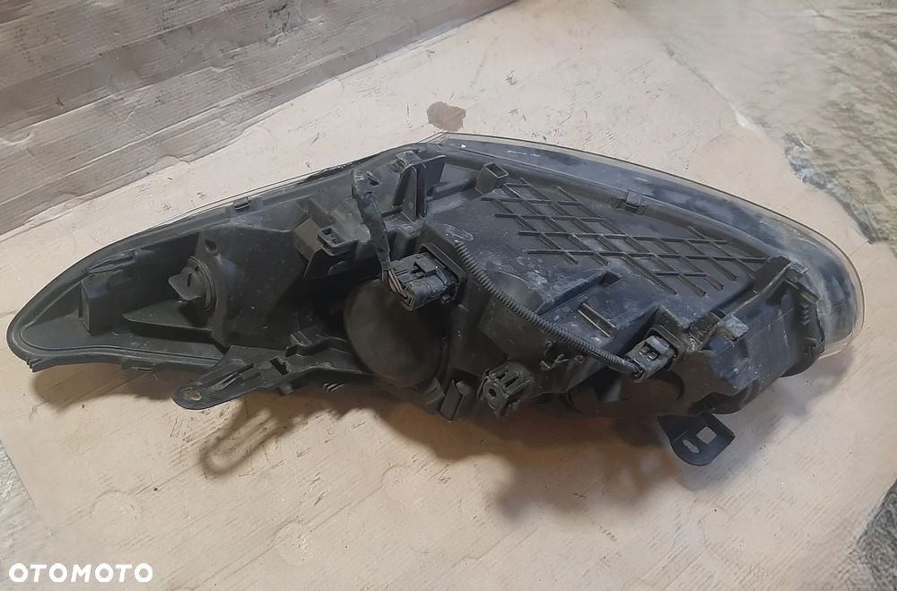 Lampa MEGANE III prawa lub lewa 36743675 - 6
