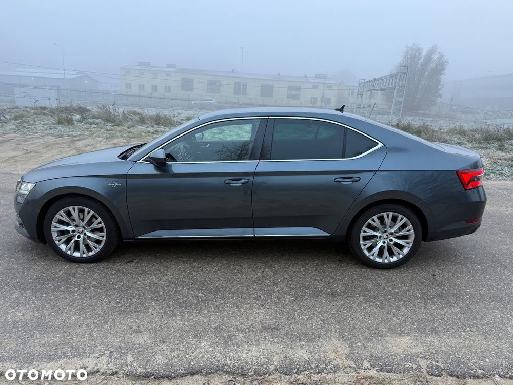 Skoda Superb 2.0 TDI SCR L&K DSG - 8