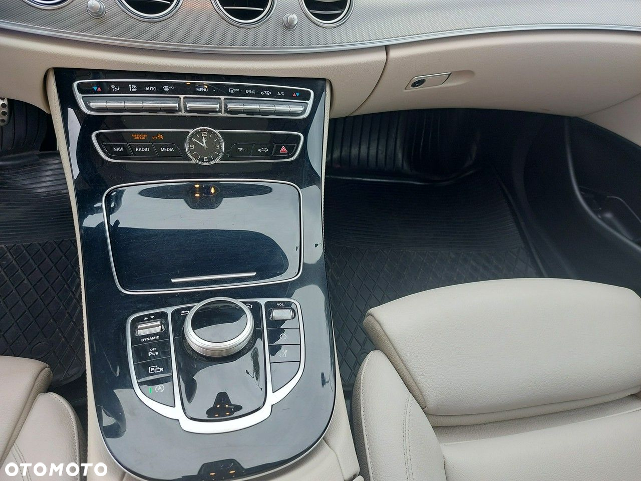 Mercedes-Benz Klasa E - 21
