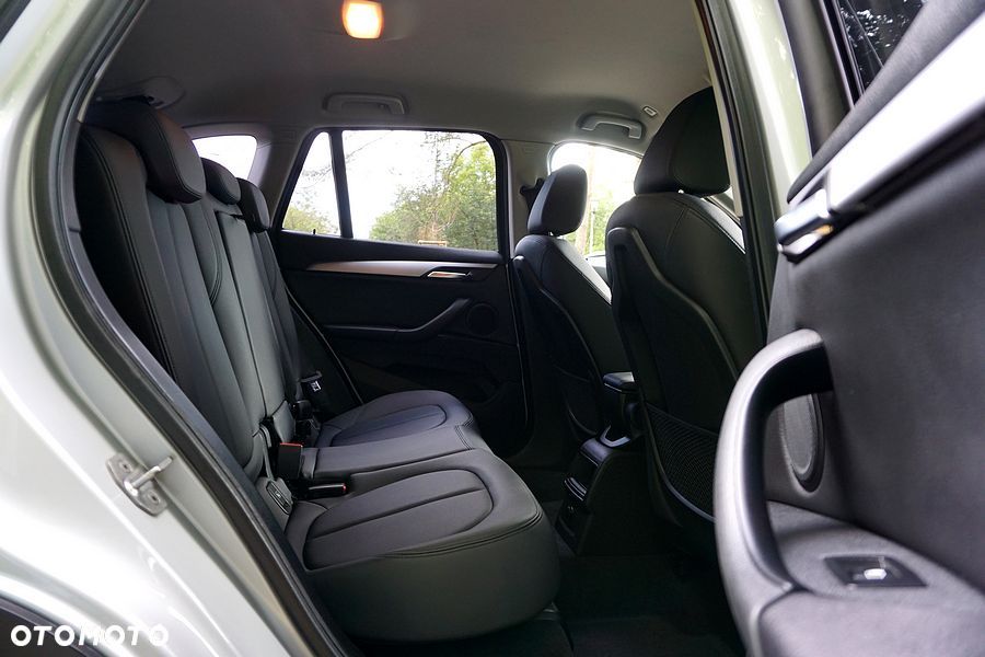 BMW X1 sDrive18d xLine sport - 27