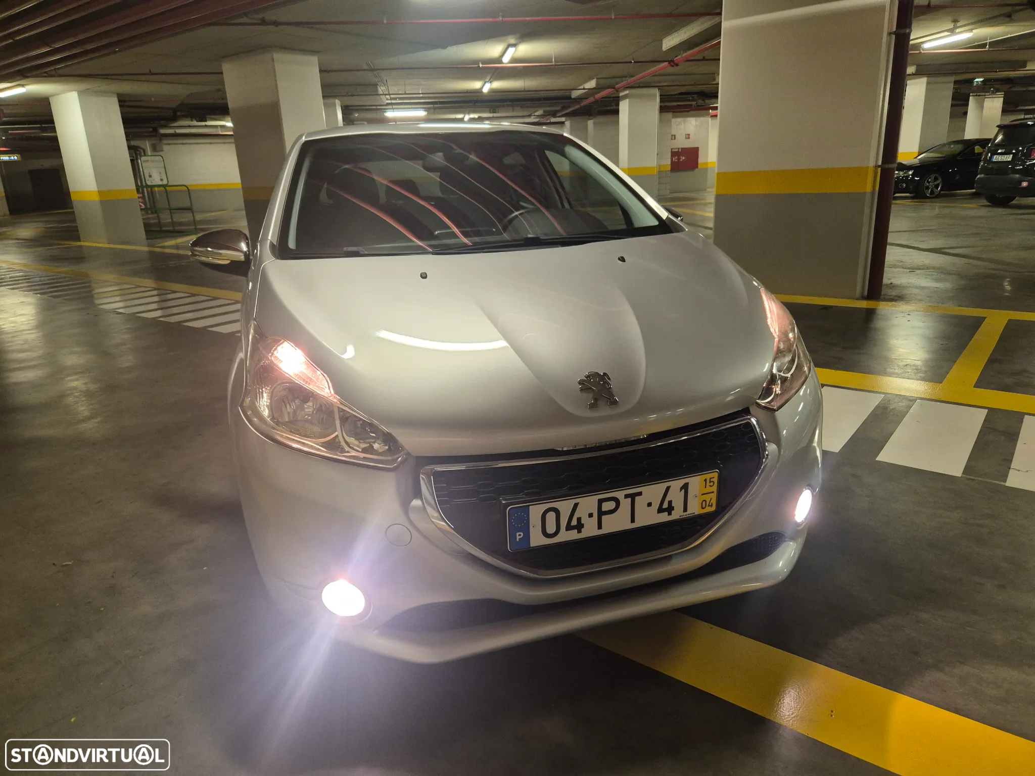 Peugeot 208 1.4 HDi SE Style - 5