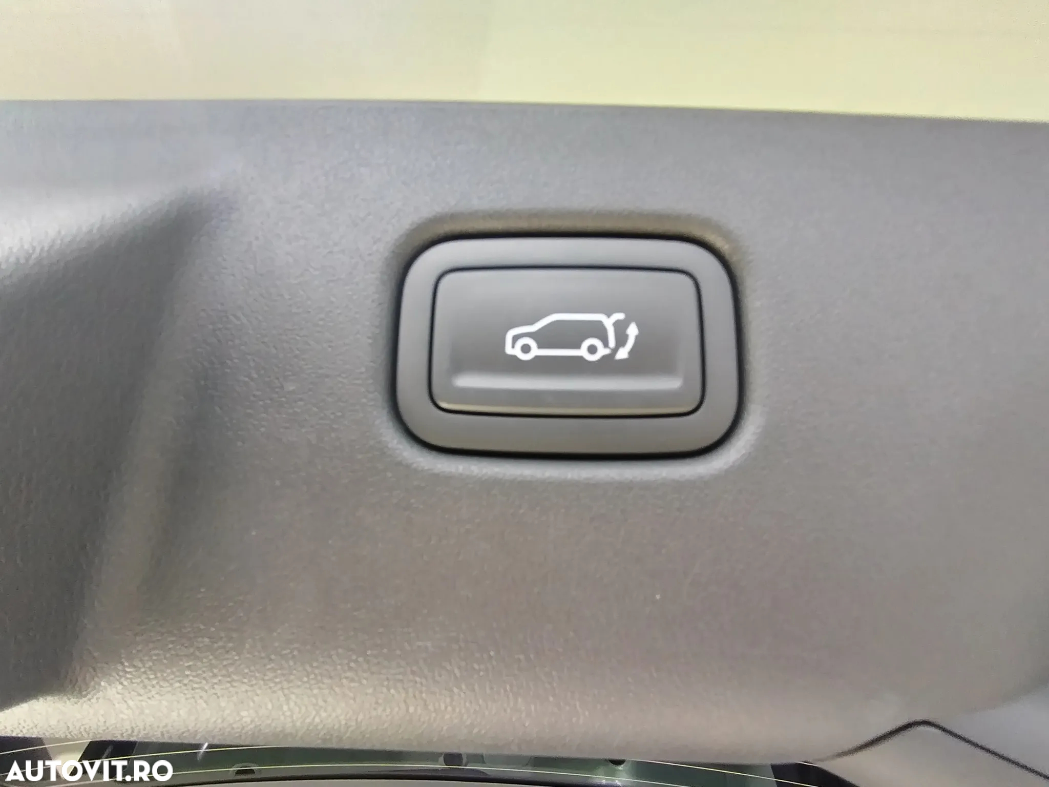 Kia EV3 81.4 kWh 4x2 AT GT Line - 32