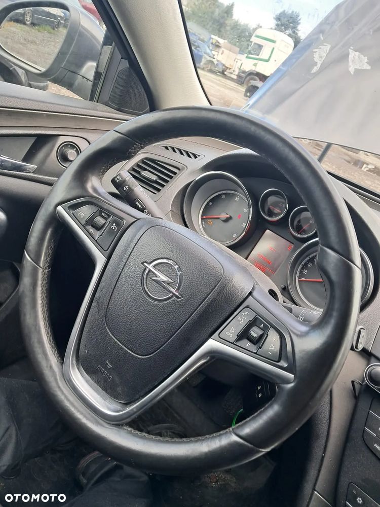 OPEL INSIGNIA A KOMBI 2010 2.0 CDTI KOD LAK: Z177 - 6