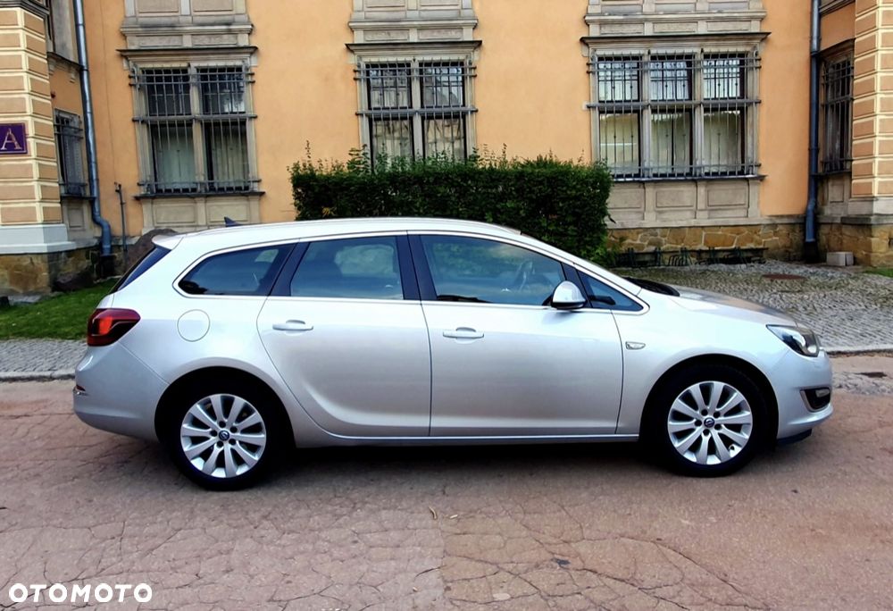 Opel Astra 1.7 CDTI Cosmo - 1