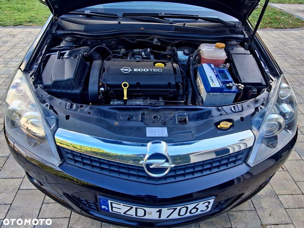 Opel Astra 1.6 Innovation - 23
