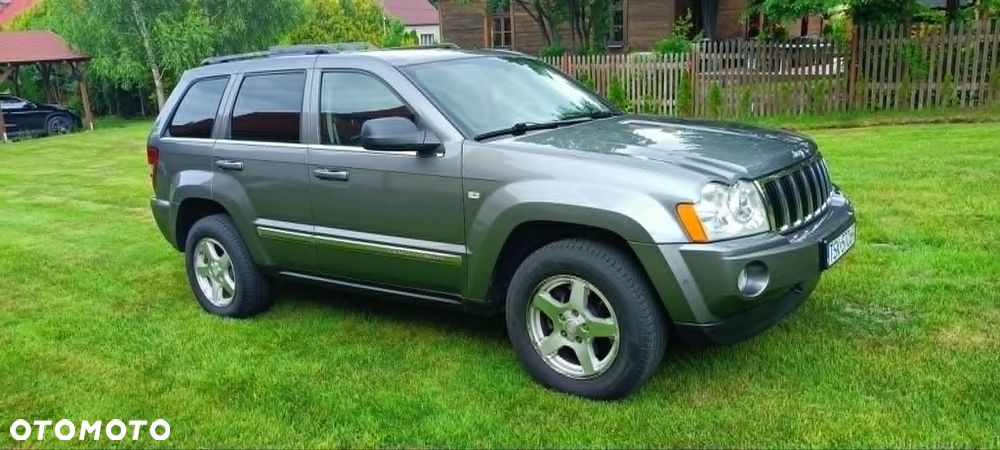 Jeep Grand Cherokee - 14