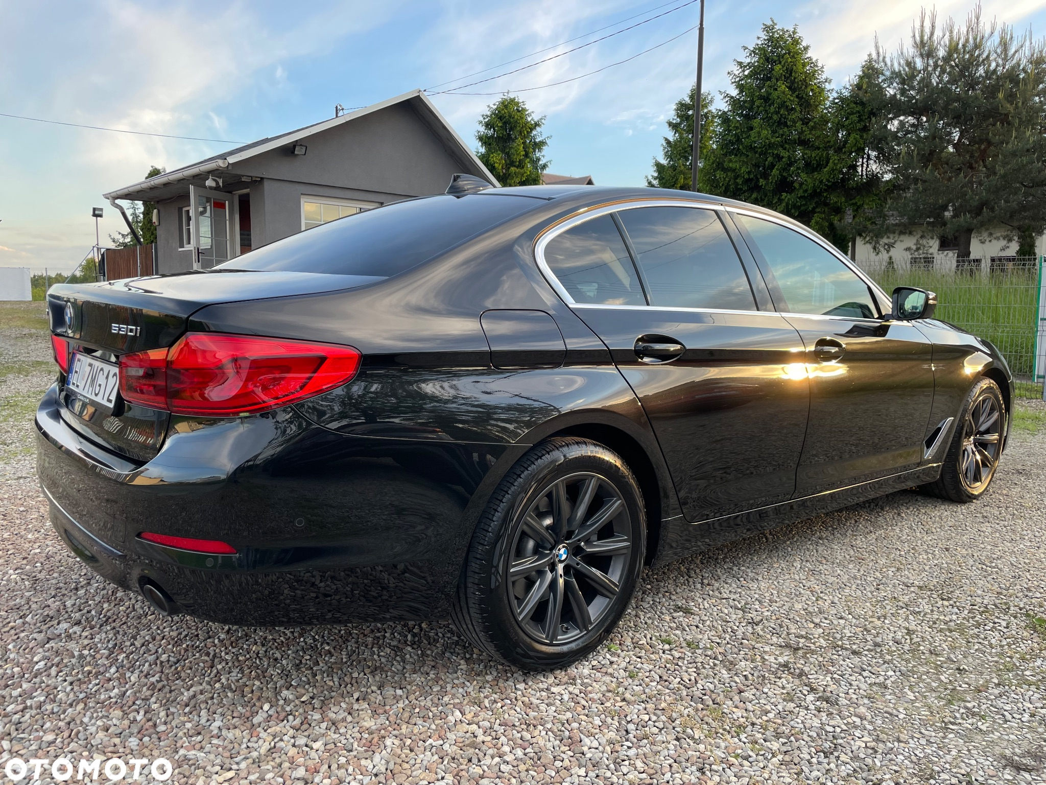 BMW Seria 5 530i xDrive Sport Line sport - 9
