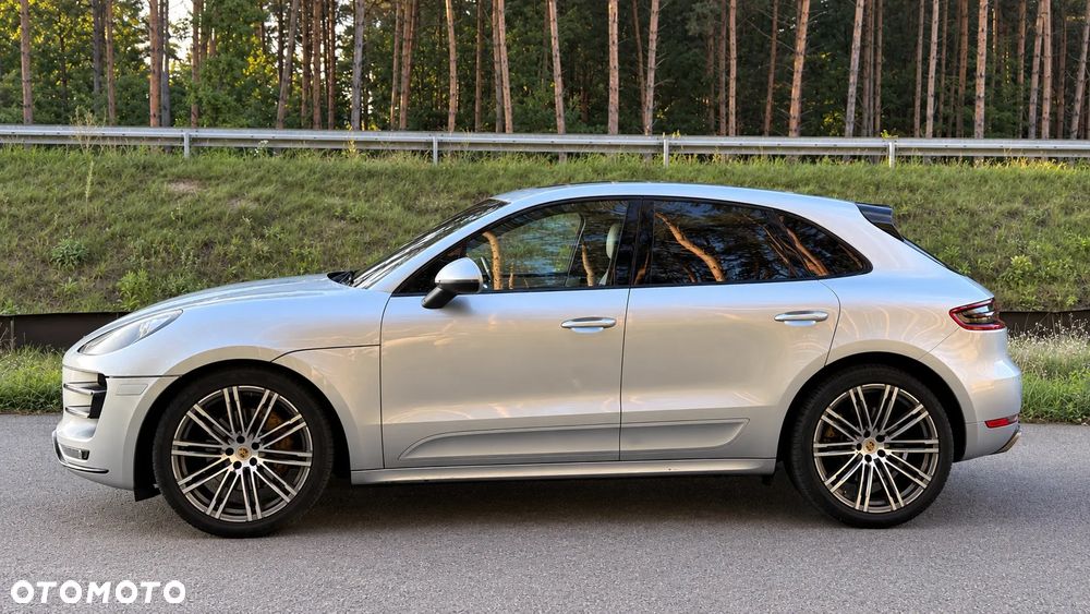 Porsche Macan Turbo PDK - 2