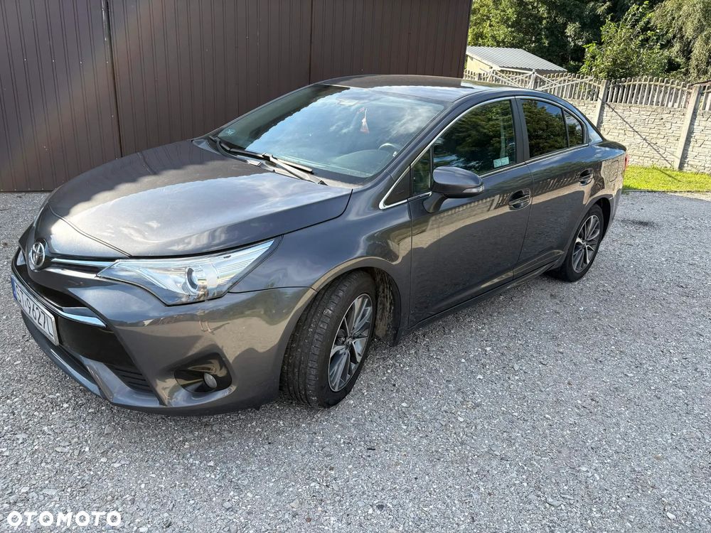 Toyota Avensis 1.8 Premium - 3
