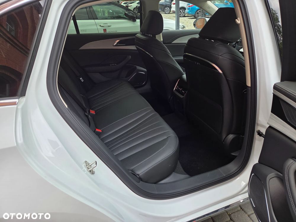 Hongqi H5 2.0T Comfort - 17