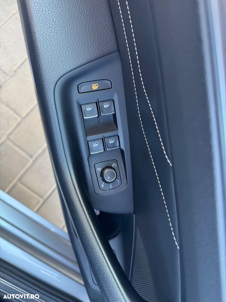 Volkswagen Passat 2.0 TDI DSG Highline - 13